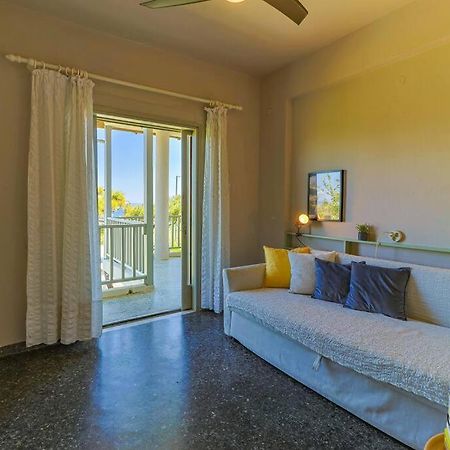 The Bright House By The Sea Villa Afytos Bagian luar foto