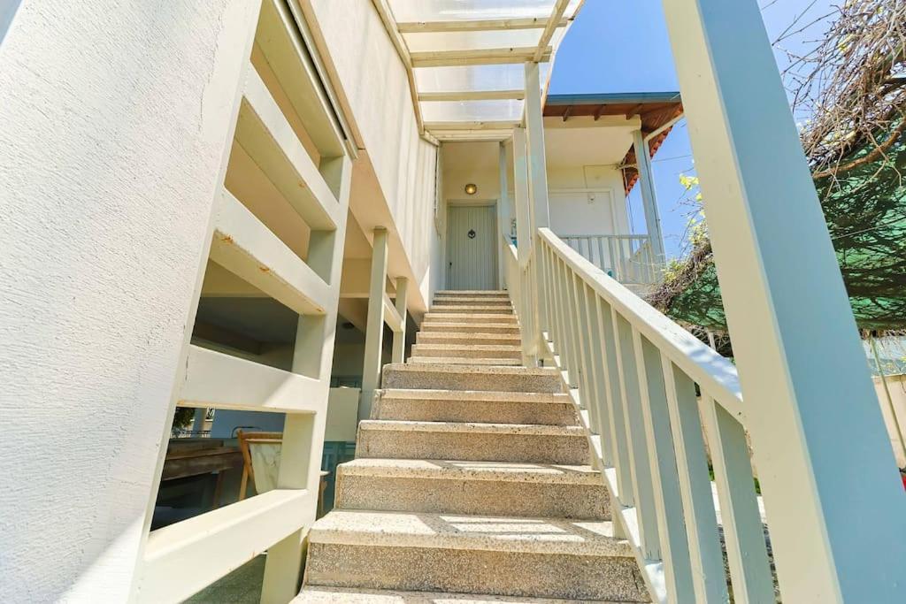 The Bright House By The Sea Villa Afytos Bagian luar foto